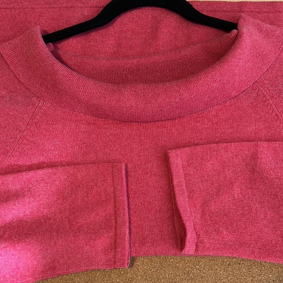 Alfani Pink Cowl Neck Sweater size large - like new - Picture 6 of 8